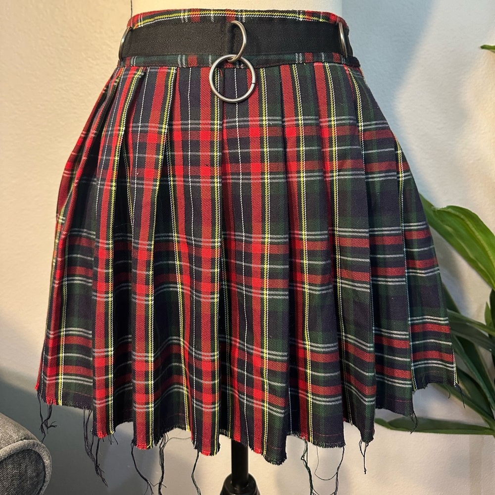 Current Mood Plaid Mini Skirt - Picture 2 of 7